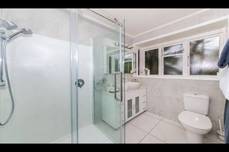 Photo of property in 12 Rossmore Terrace, Murrays Bay, Auckland, 0630