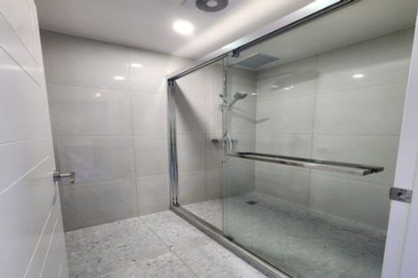 Photo of property in 128b Hutchinsons Road, Bucklands Beach, Auckland, 2014