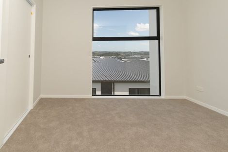 Photo of property in 37 Hinonga Loop, Silverdale, 0932