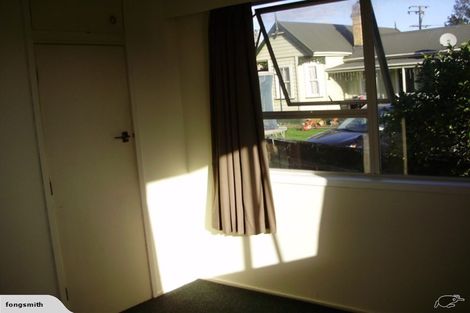 Photo of property in 53 Henderson Valley Road, Henderson, Auckland, 0612