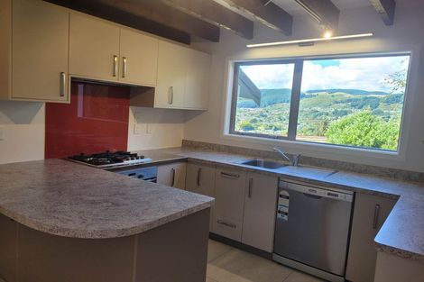 Photo of property in 3 Saint Aidans Way, Tawa, Wellington, 5028