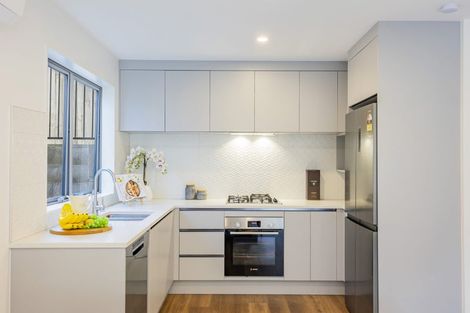 Photo of property in 32c Gulf View Road, Murrays Bay, Auckland, 0630