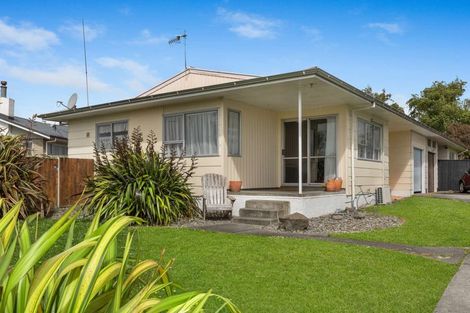 Photo of property in 44a Geraldine Crescent, Cloverlea, Palmerston North, 4412