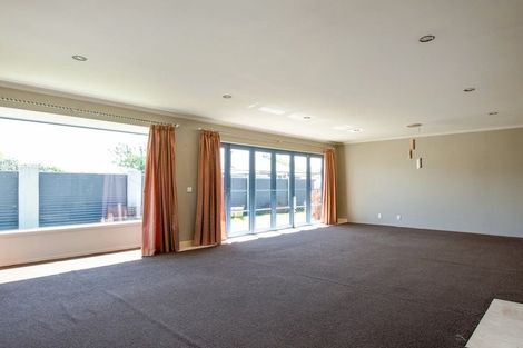 Photo of property in 19 Holdaway Street, Riversdale, Blenheim, 7201