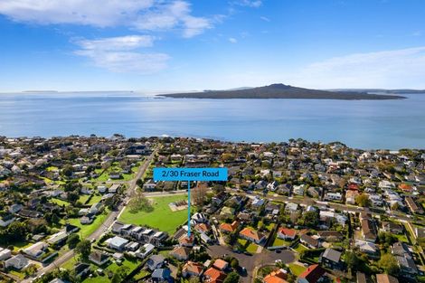 Photo of property in 2/30 Fraser Road, Narrow Neck, Auckland, 0624