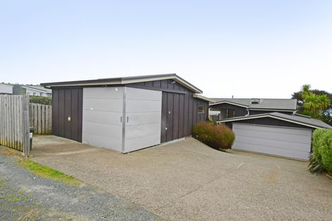 Photo of property in 71 Clinton Road, Tawharanui Peninsula, Warkworth, 0986