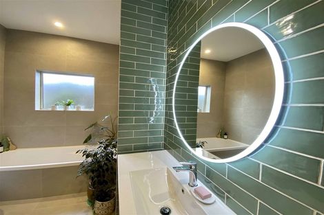 Photo of property in 53 Gladstone Terrace, Gladstone, Invercargill, 9810