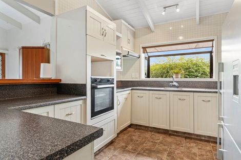 Photo of property in 2 Ajax Place, Welcome Bay, Tauranga, 3112