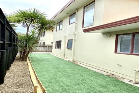 Photo of property in 1/31 Roanoke Way, Albany, Auckland, 0632