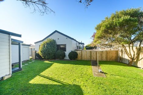 Photo of property in 6 Willowstream Grove, Cloverlea, Palmerston North, 4412