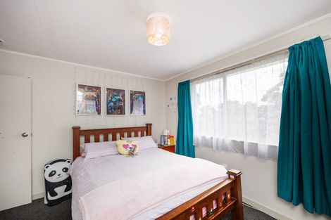 Photo of property in 5 Haast Place, Awapuni, Palmerston North, 4412