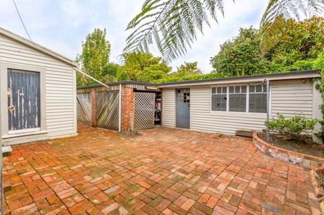 Photo of property in 16a Aikmans Road, Merivale, Christchurch, 8014