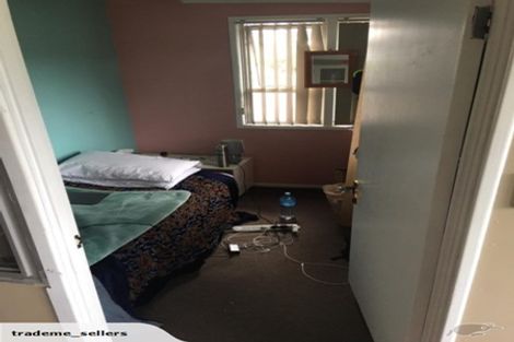 Photo of property in 15 Kiernan Place, Kelston, Auckland, 0602