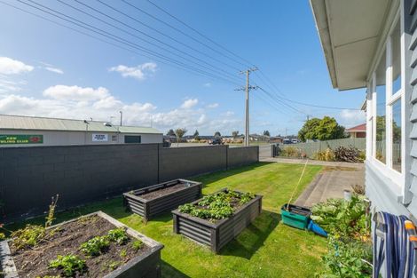 Photo of property in 15 Mcquarrie Street, Kingswell, Invercargill, 9812