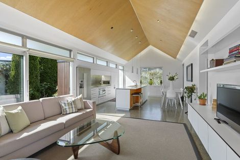 Photo of property in 65 Hawkesbury Avenue, St Albans, Christchurch, 8014