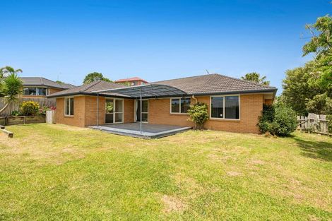 Photo of property in 58 Rivervale Grove, Stanmore Bay, Whangaparaoa, 0932