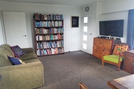 Photo of property in 1/79 Prince Regent Drive, Half Moon Bay, Auckland, 2012