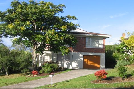 Photo of property in 4 Almadale Place, Hillcrest, Auckland, 0627