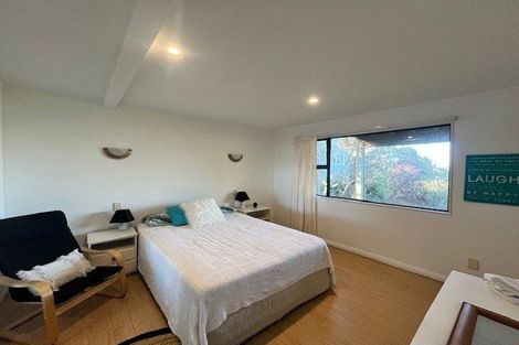 Photo of property in 16 Corlett Road, Plimmerton, Porirua, 5026