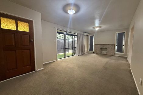 Photo of property in 74 Denise Crescent, Hornby, Christchurch, 8042