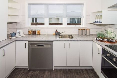 Photo of property in 32 Kitchener Street, Lansdowne, Masterton, 5810