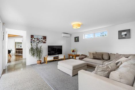Photo of property in 21a Guildford Street, Burnside, Christchurch, 8053
