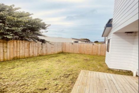 Photo of property in 4/2 Smiths Avenue, Papakura, 2110