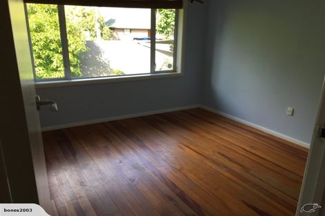 Photo of property in 17 Halswell Junction Road, Halswell, Christchurch, 8025