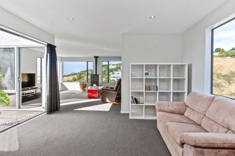 Photo of property in 17 Law Lane, Mount Pleasant, Christchurch, 8081