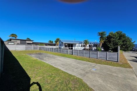 Photo of property in 117 Kelly Jade Avenue, Matarangi, Whitianga, 3592
