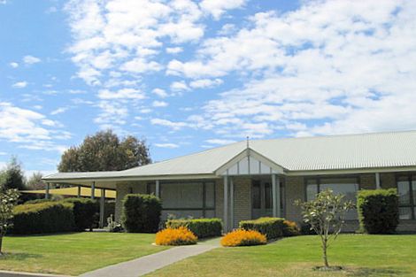 Photo of property in 10 Bunting Place, Woodend, 7610