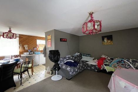 Photo of property in 408 Bucklands Beach Road, Bucklands Beach, Auckland, 2012