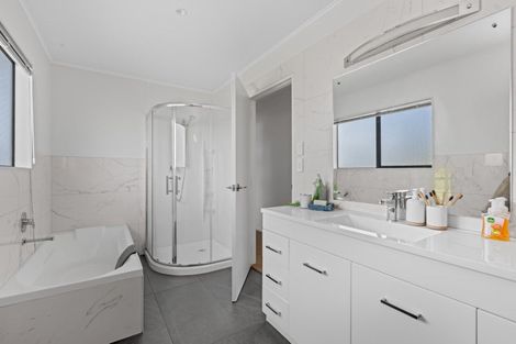 Photo of property in 966 Kahikatea Flat Road, Waitoki, Kaukapakapa, 0871