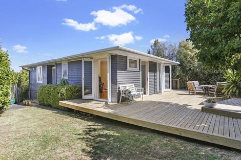 Photo of property in 4 Kapuka Road, Mangere Bridge, Auckland, 2022