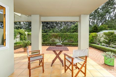 Photo of property in 3b Kawaroa Close, New Plymouth, 4310