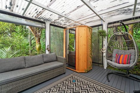 Photo of property in 185 Laingholm Drive, Laingholm, Auckland, 0604