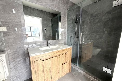 Photo of property in 75 Papatupu Way, Kumeu, 0810