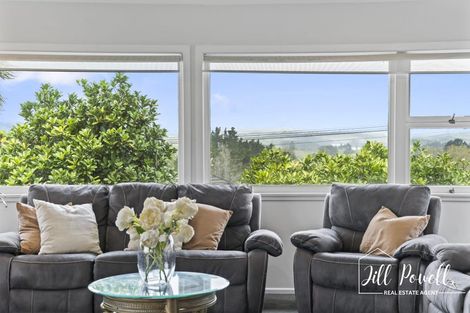 Photo of property in 2 Bickerstaffe Road, Maungaturoto, 0520