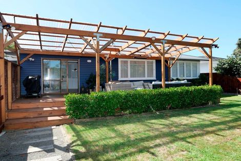 Photo of property in 25 Winton Street, Paraparaumu Beach, Paraparaumu, 5032