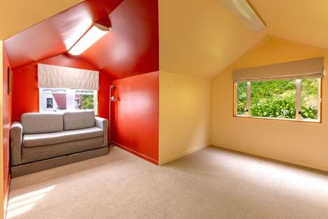 Photo of property in 23 Denholm Road, Hospital Hill, Napier, 4110