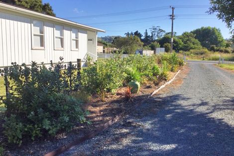 Photo of property in 17 Old Woodcocks Road, Kaipara Flats, Warkworth, 0981