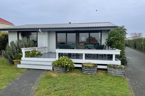 Photo of property in 132 Beach Road, Haumoana, 4102