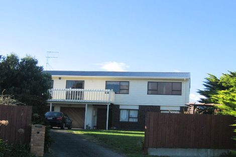 Photo of property in 32 Olive Terrace, Paraparaumu Beach, Paraparaumu, 5032