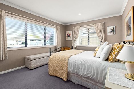 Photo of property in 21 Pinotage Drive, Greenmeadows, Napier, 4112