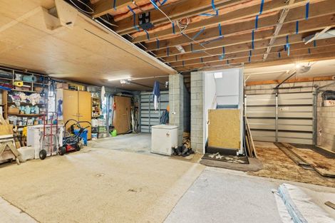 Photo of property in 4 Cargill Place, Frankleigh Park, New Plymouth, 4310