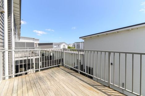 Photo of property in 1/4 Velma Road, Hillcrest, Auckland, 0627