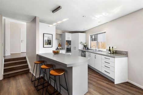 Photo of property in 280a East Coast Road, Forrest Hill, Auckland, 0620