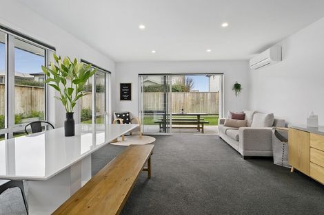 Photo of property in 4 Huka Heights Drive, Rangatira Park, Taupo, 3330