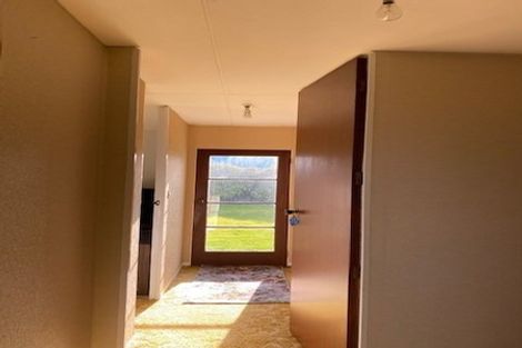 Photo of property in 68 Clifden Highway, Tuatapere, 9691