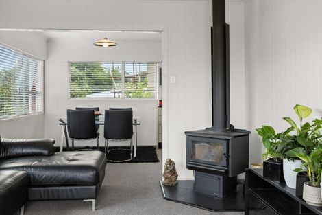 Photo of property in 46 Seaview Road, Marfell, New Plymouth, 4310